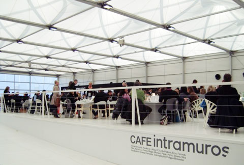 V302184 958 480 324 4