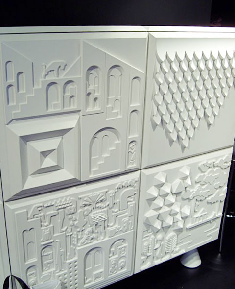 V302184 958 480 590 9