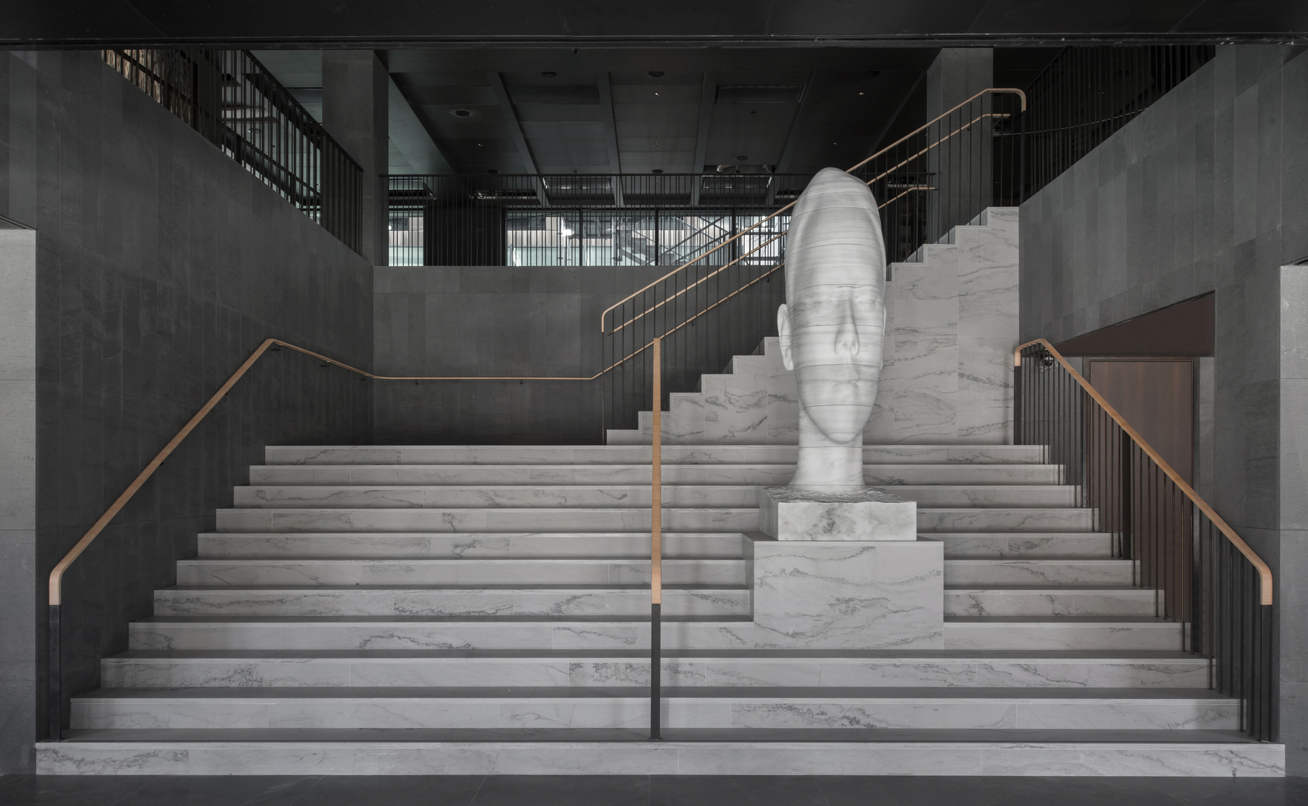 The combination of art and design belongs to the concept of the new hotel "at Six".