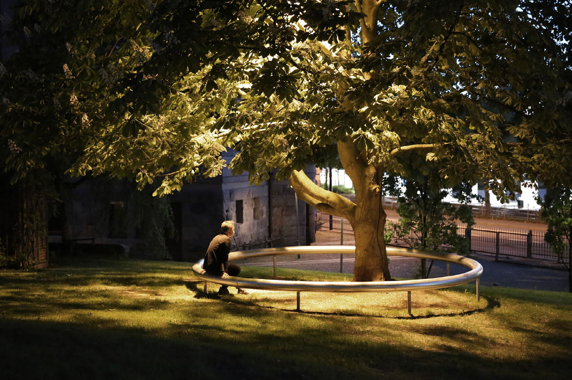 "Oui" seating installation by Ronan and Erwan Bouroullec in the park of Kunsthal Aarhus