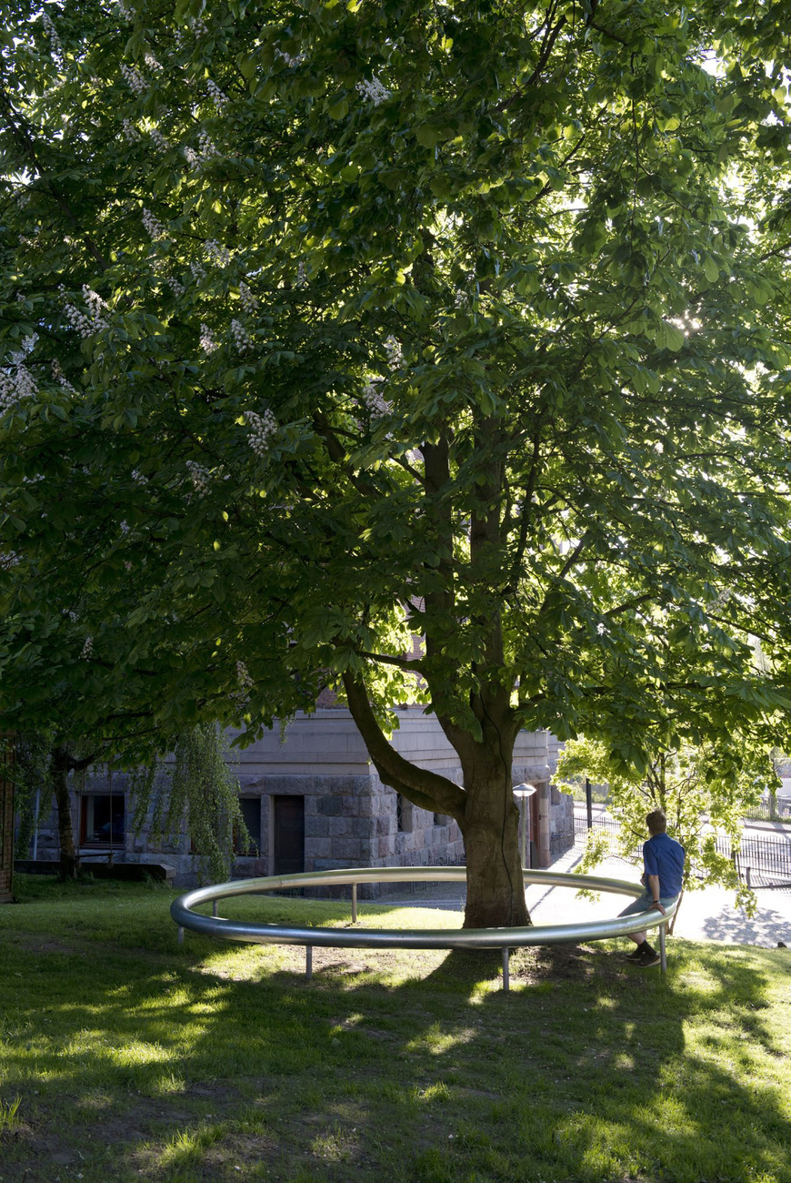 "Oui" seating installation by Ronan and Erwan Bouroullec in the park of Kunsthal Aarhus