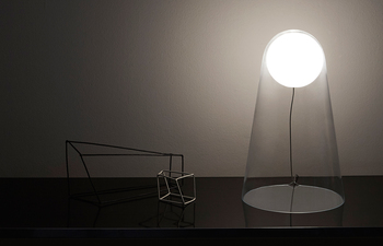 Satellight table lamp
