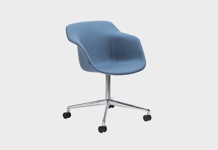 MATERIA Pax chair 4 spoke upholstered blue chrome