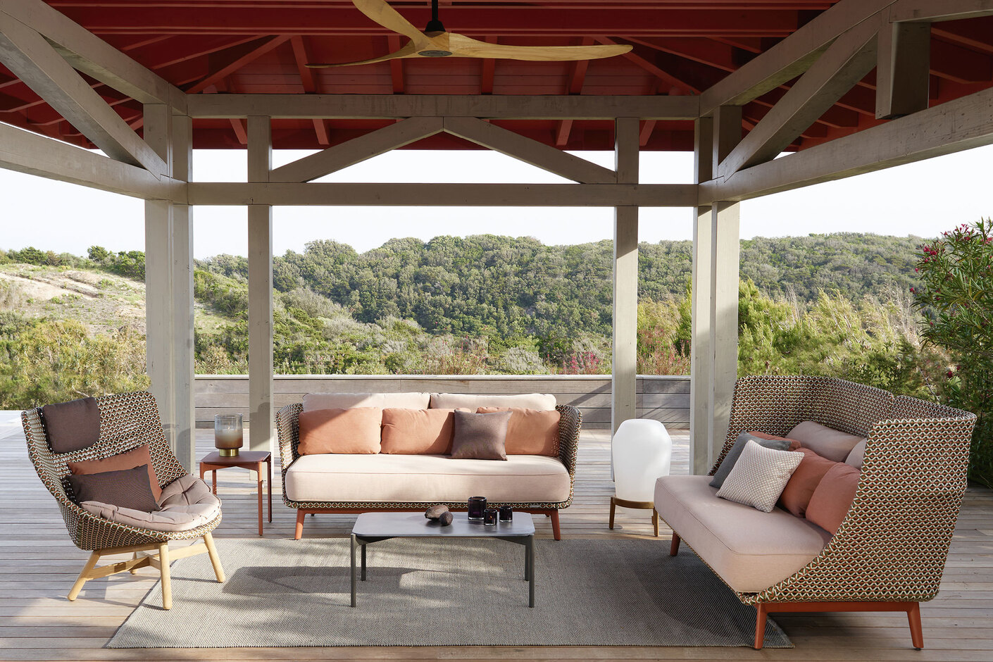 MBARQ 3-Seater, high backrest