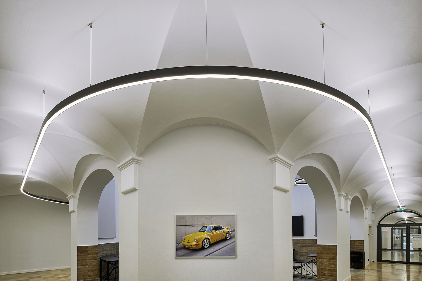 LED-Linargo pendant direct/indirect curved