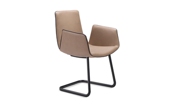 Amelie armchair freischwinger