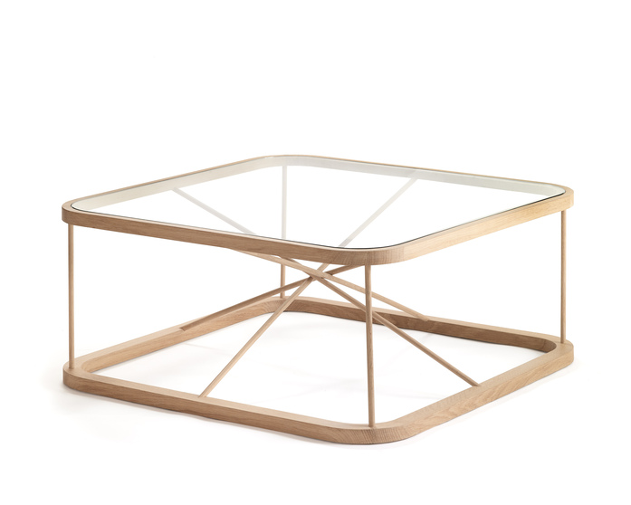 46704 W Twiggy XL table oak 88x88x385cm woodnotes