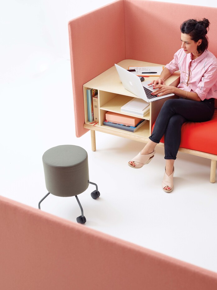 COR Floater sofa RGB 2