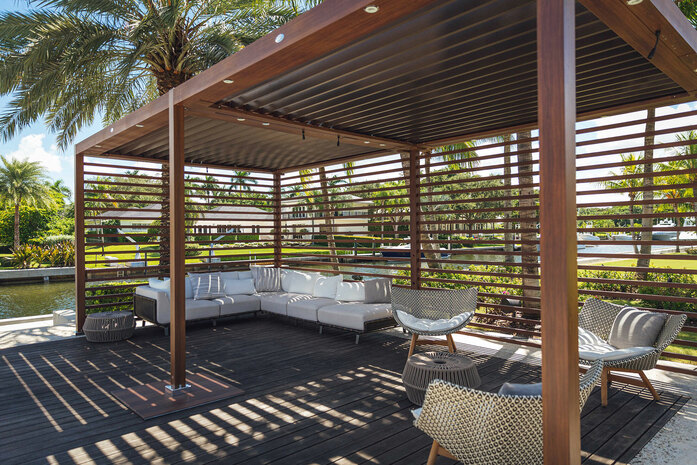 PS Louvered Roof 2