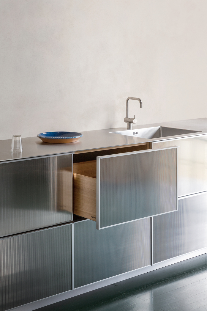 Reform REFLECT by Jean Nouvel Silver 01