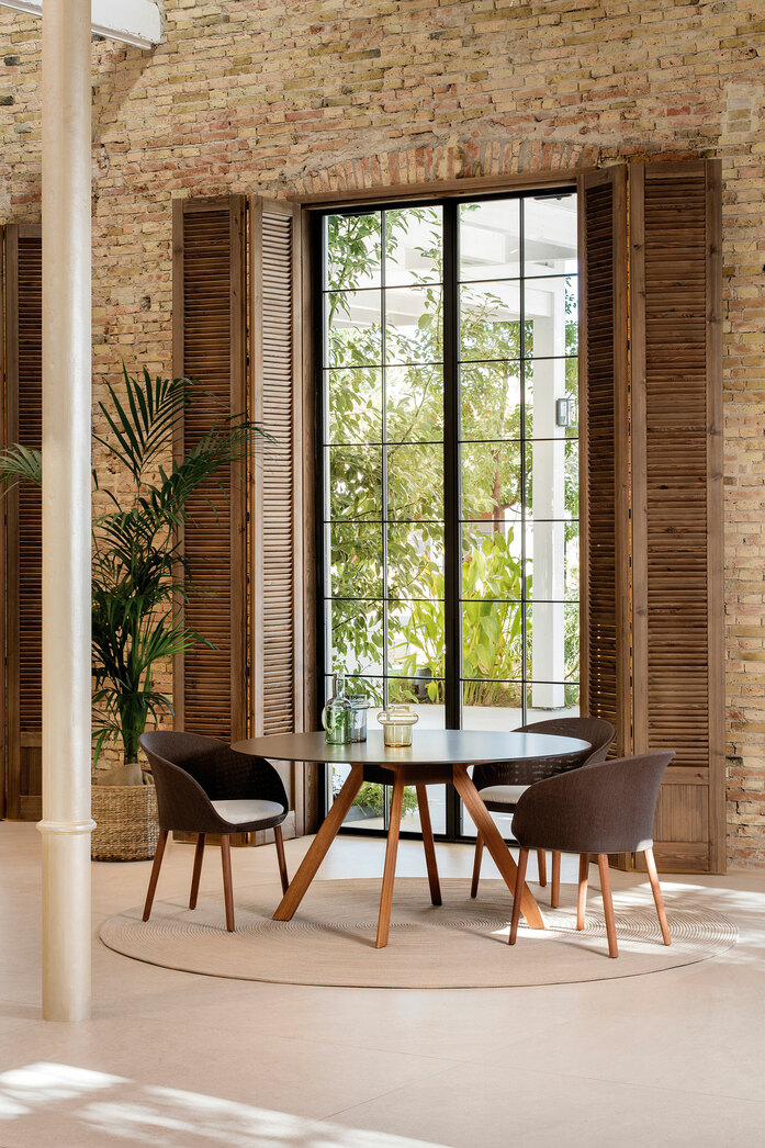Atrivm dining table manel molina expormim furniture outdoor 16