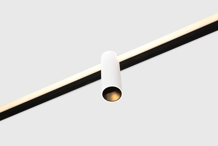 Holon 40 wallwasher on kagi level 2 white