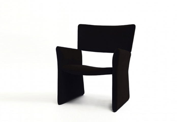 Crown Easy Chair 3