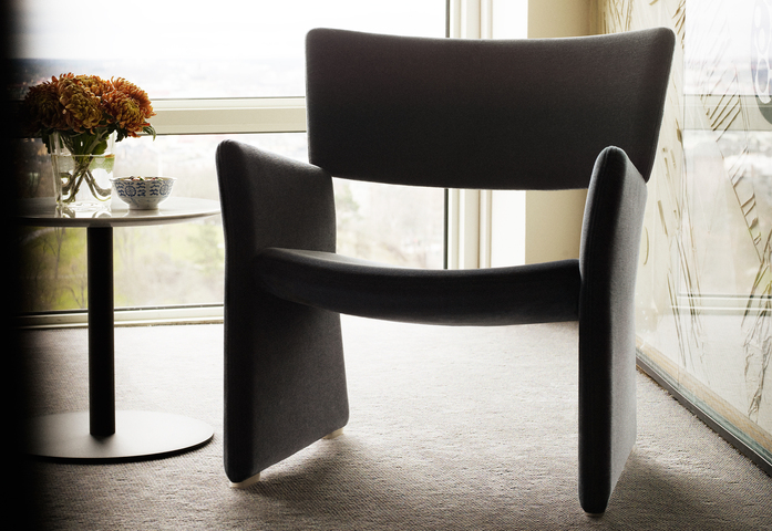Crown Easy Chair 4